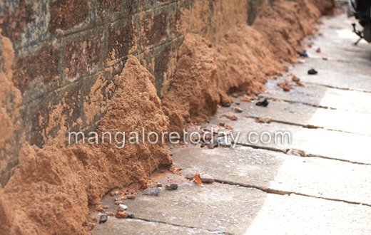 Bendoor road damage